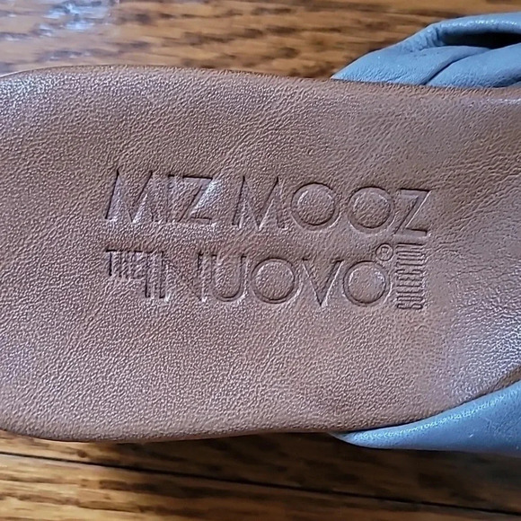 Sandals - Picture 4 of 5